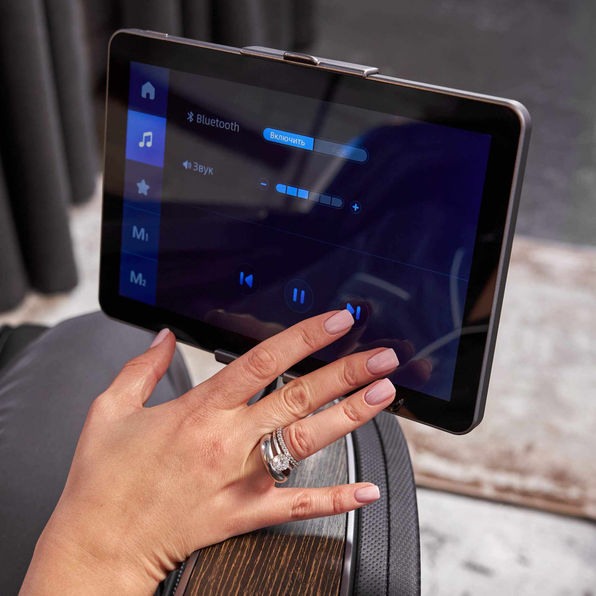 Массажное кресло UNIX Афелия / Afelia черный