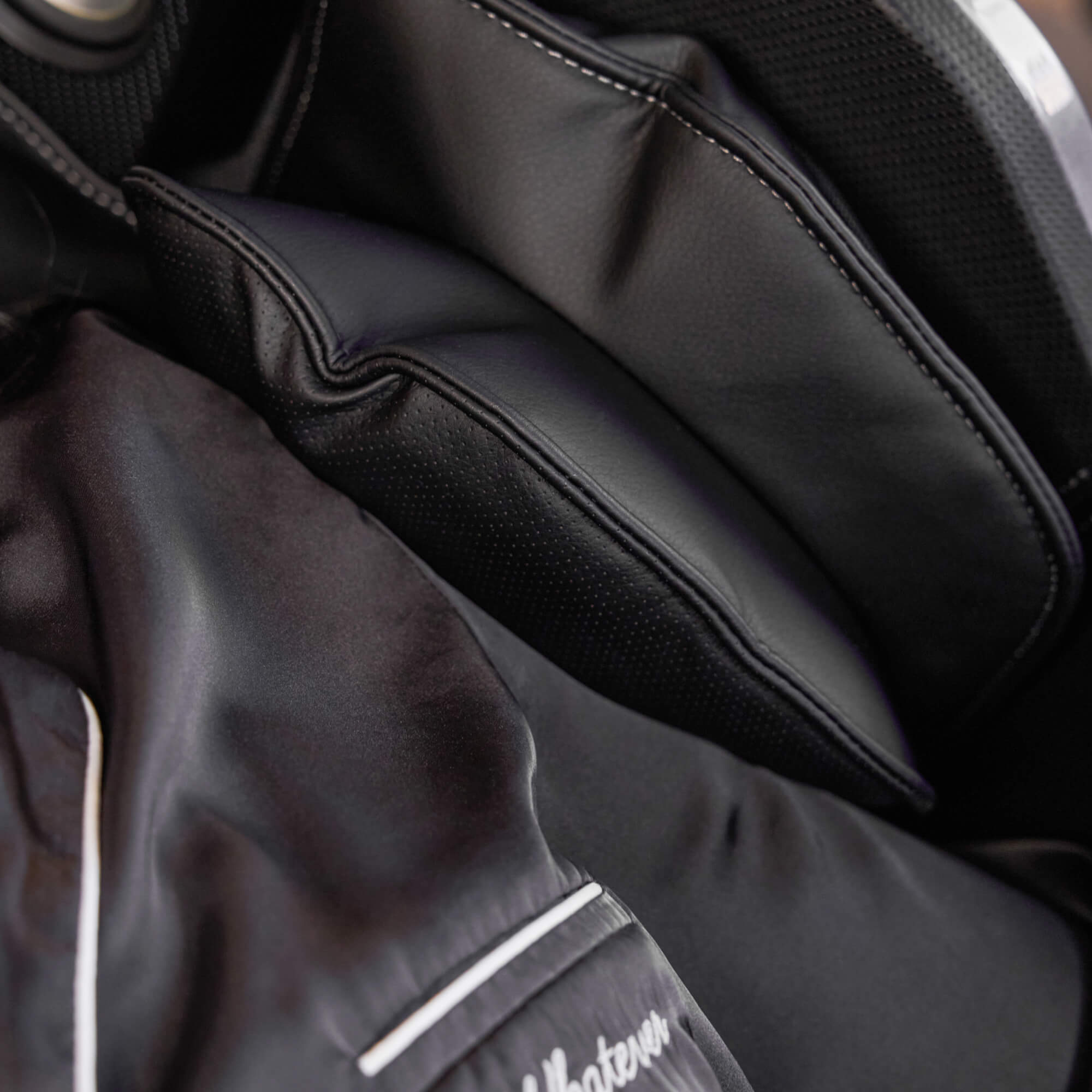 Массажное кресло UNIX Афелия / Afelia черный