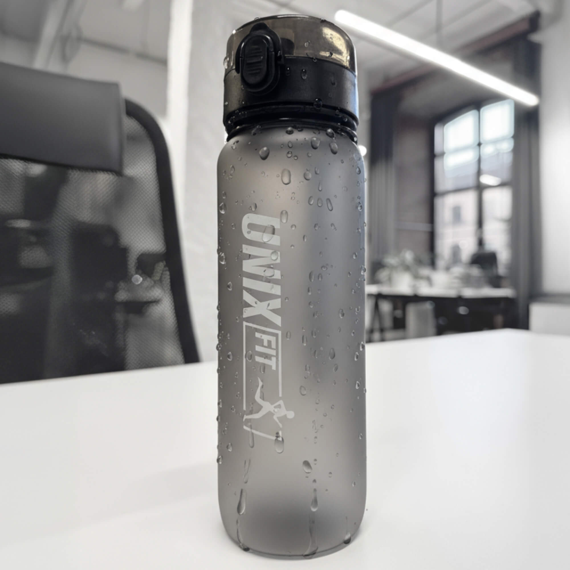 Спортивная бутылка для воды UNIX Fit Прайм / Prime (600 мл), черный