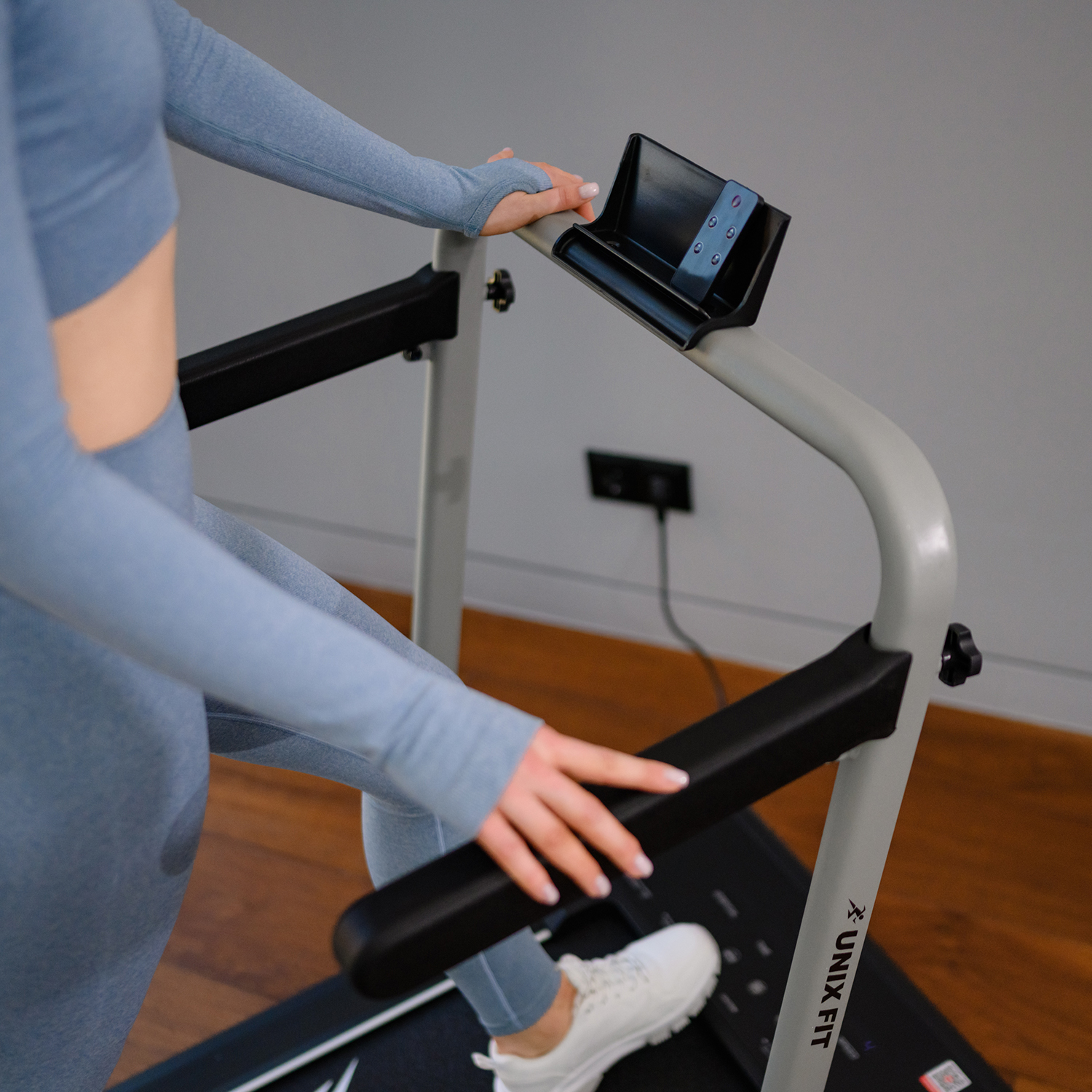 Беговая дорожка UNIX Fit R-280P